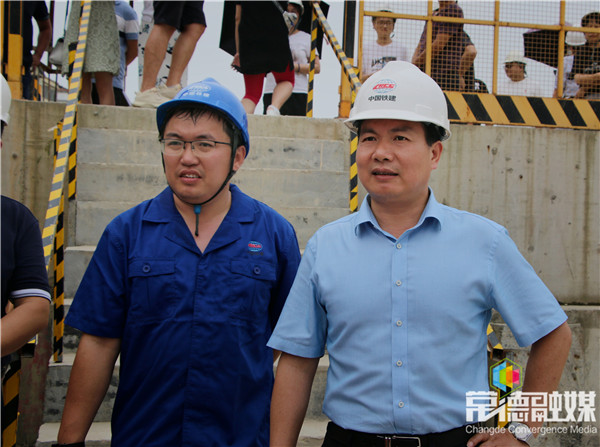 市领导检查沅江隧道工程安全生产工作